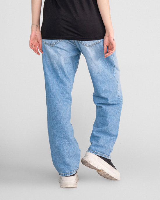 Loose Fit Rigid Denim Jeans – Light Blue