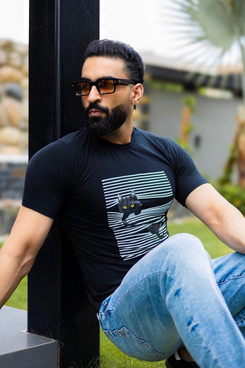 Cat Print T-Shirt Black